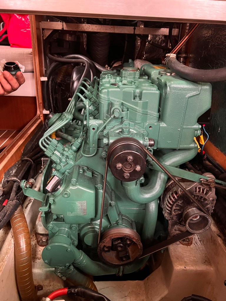 Volvo Penta D2-75 oil refill